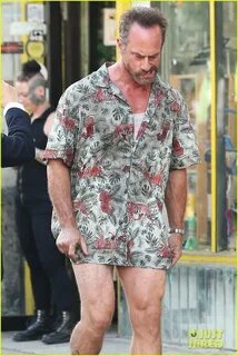 Christopher Meloni Bares His Butt While Pantsless on Set: Ph