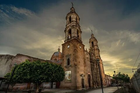 File:Templo de Nuestra Señora de Guadalupe, Aguascalientes.jpg - Wikimedia ...