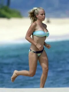Kendra Wilkinson - Wearing a bikini in Hawaii -06 GotCeleb
