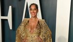 Tracee Ellis Ross Shared a Photo of Her Straight Hair - See 