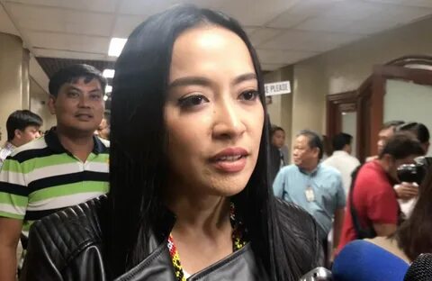 OWWA chief defends Mocha Uson for visiting quarantined OFWs 