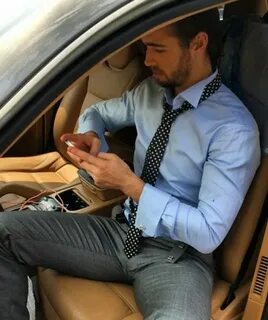 Suit and Tie Bulges Well dressed men, Mens fashion suits, Fo