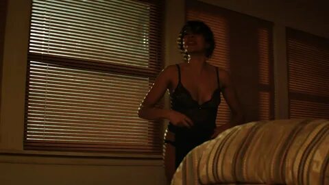 Carmen Ejogo practically nude in the series The Girlfriend Experience s02e0...