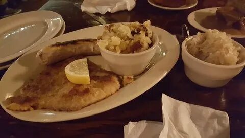 Rathskeller Der, Rockford - Menu, Prices & Restaurant Review