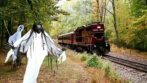 This Haunted Halloween Train Ride In Pennsylvania Will Leave