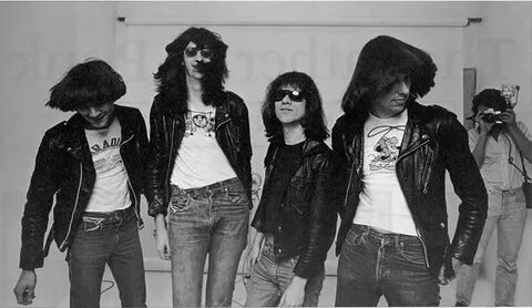 RAMONES " uCrazy.ru - Источник Хорошего Настроения