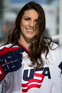 Olympic gold medalist Hilary Knight to deliver commencement 