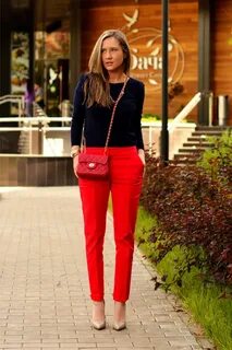 с чем носить красные брюки - Поиск в Google Pantalon rojo mu