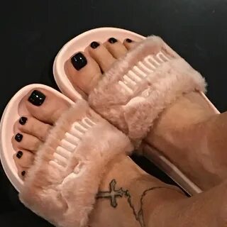 Theresa Caputo's Feet wikiFeet