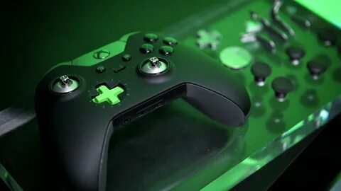 Checking Out Microsoft's Elite Xbox One Controller