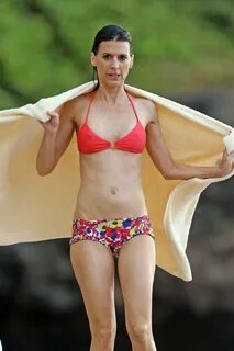 Perrey Reeves - Bikini -06 GotCeleb