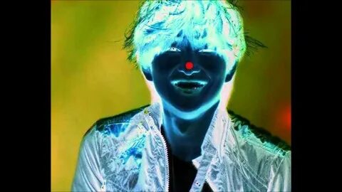 Stare at the red dot for 30 seconds! - YouTube
