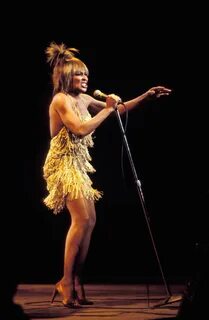 The Sexiest Dresses of All Time Tina turner, Cantores, Vesti