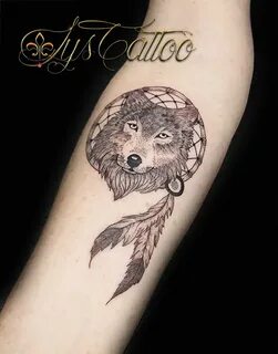 tatouage tête de loup, wolf, dreamcatcher attrape rêve et pl