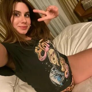 https://www.instagram.com/itschloelamb 2020 Chloe Lamb ВКонт