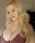 Lilli Luxe - Busty Babes - Hot Busty Models