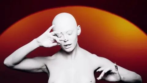 VIDEO: Predstavila videospot v stilu Lady Gaga - 24ur.com