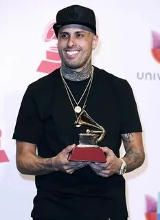 Nicky Jam Pictures with High Quality Photos Bunny fashion, J