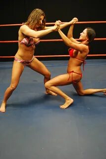 Female Wrestling - Catfights - Topless Boxing - Nude Wrestli