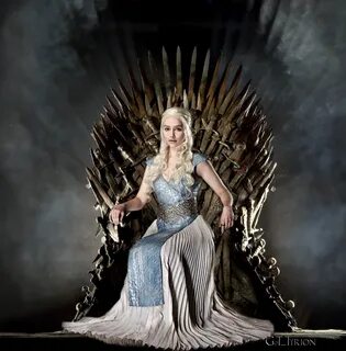 daenerys on the iron throne Iron throne, Game of thrones art