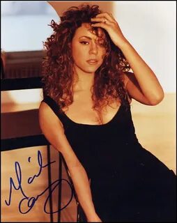 Mariah Carey Autograph Examples