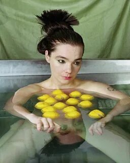 Monday muse // when life gives you lemons. @bjork forever 🍋 