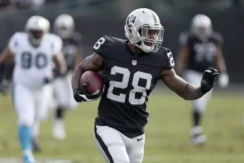 NFL notes: Vikings add Latavius Murray, bid Adrian Peterson 