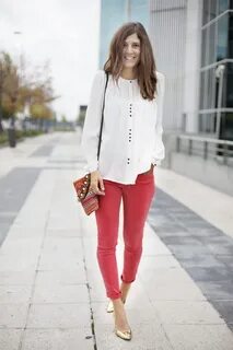 Venta pantalon rojo y blusa blanca en stock