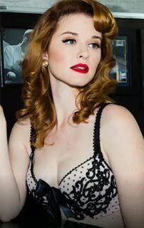 Picture of Sarah Drew