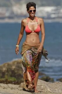 Halle Berry's life in photos Celebrity bikini bodies, Halle 