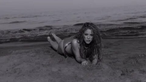 Shakira Feet (29 photos) - celebrity-feet.com