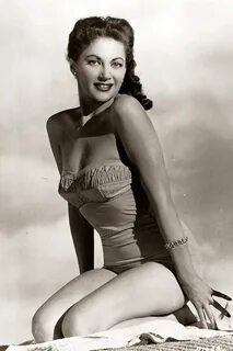 Picture of Yvonne De Carlo