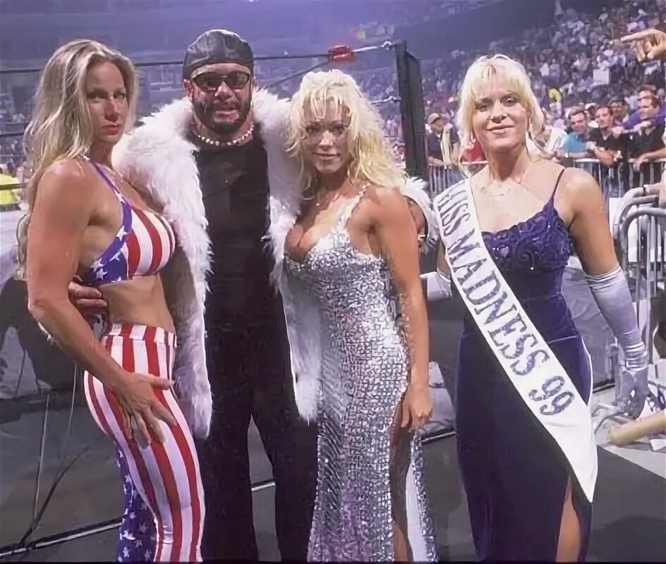 Randy Savage w/Medusa, Gorgeous George and Miss Madness Worl