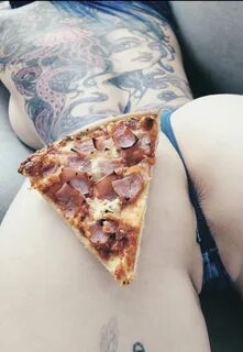Pizza girl nude ♥ Naked pizza party 💖 Девушки с пиццей голышом (71 фото)