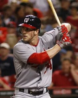 Bryce Harper hits his own face with bat, gets 10 stitches; C