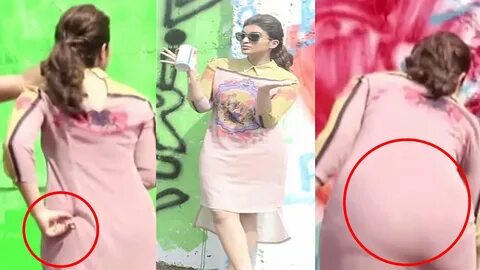 Parineeti Chopra Hot At Wardrobe Malfunction Video - YouTube