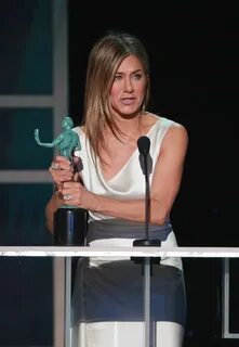 Jennifer Aniston - Screen Actors Guild Awards 2020 * CelebMa