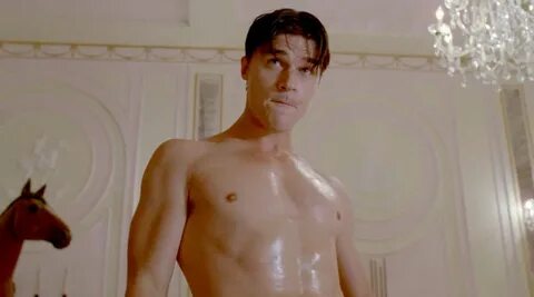 Finn Wittrock Joins 'AHS: Hotel' as Lady Gaga’s Lover! Ameri