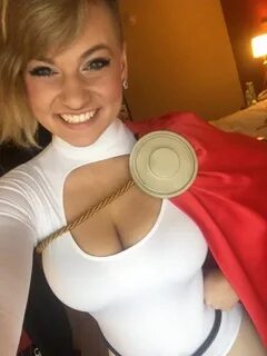 Powergirl - Miss Mad Love : cosplaygirls Power girl cosplay,