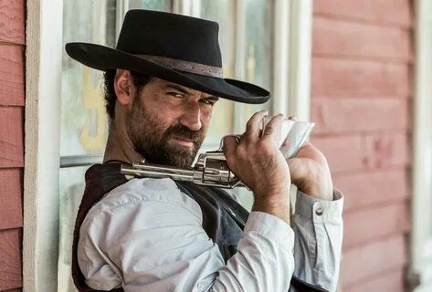 Who is Manuel Garcia-Rulfo from 'The Magnificent Seven'?