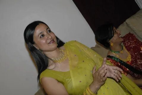 South indian aunty hot pic.
