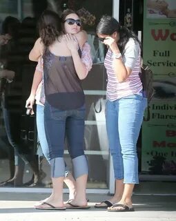 Leighton Meester in jeans -15 GotCeleb