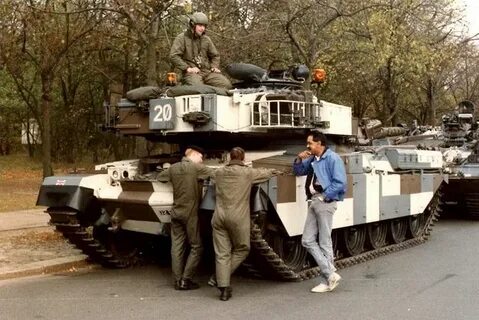 British Chieftain tank, Berlin Brigade Geschiedenis