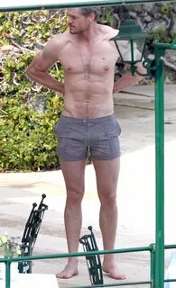 Are You Loving All the Eric Dane Shirtlessness? POPSUGAR Cel