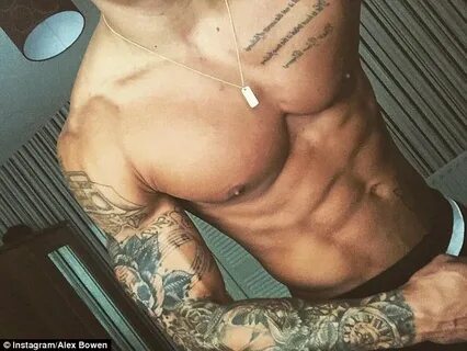 Love Island's Alex Bowen naked in 'leaked' Twitter photo Dai