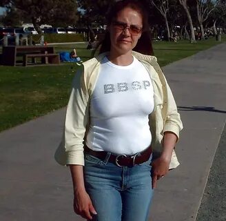 Mature 40 Public Braless Pokies Downblouse 02 - Photo #25