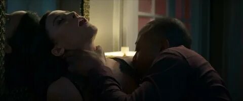 Майя Стоян секси, Ниа Лонг голая - Опасная связь (2020) EroS