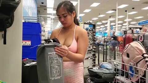 Lola delarosa - Public shopping nude - Thothub