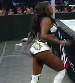 Naomi-booty-gifs-001.gif (400 × 445) Female wrestlers, Wrest