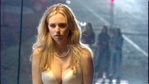 fiona gubelmann HOT - Google Search Frau